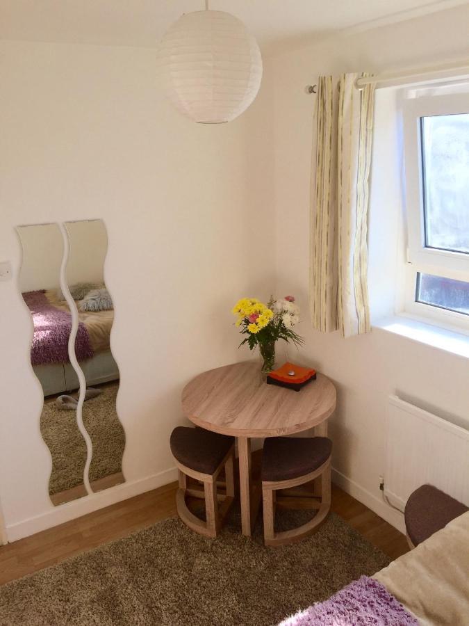 Cosy Room In Camden Town Zone 2 London Exterior photo
