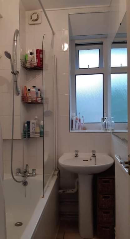 Cosy Room In Camden Town Zone 2 London Exterior photo